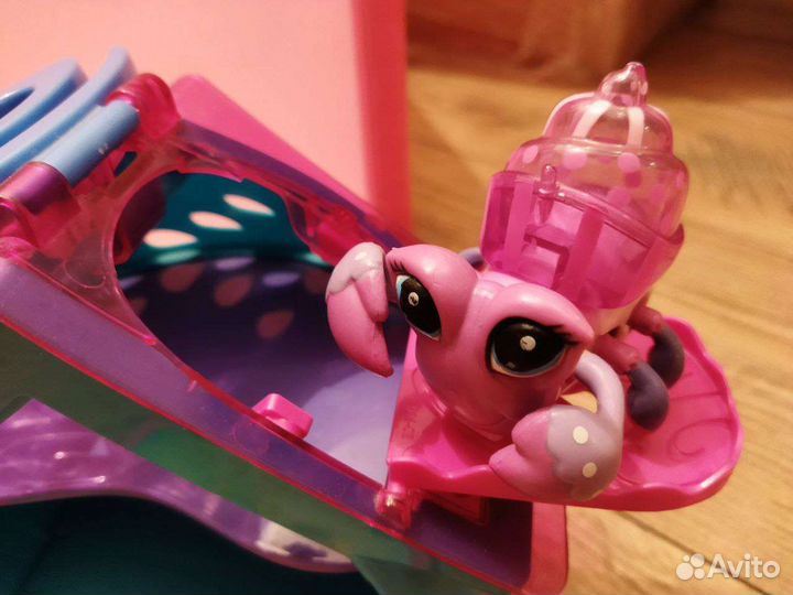 Крабик в домике