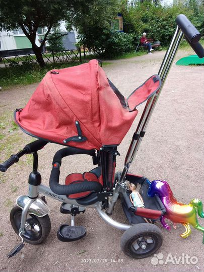 Прогулочная коляска