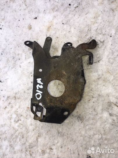 Кронштейн педали газа Мерседес 210