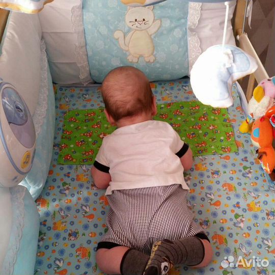 Бортики в кроватку и балдахин