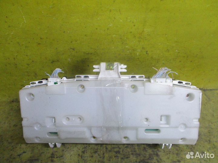 Панель приборов Toyota Corolla NZE121