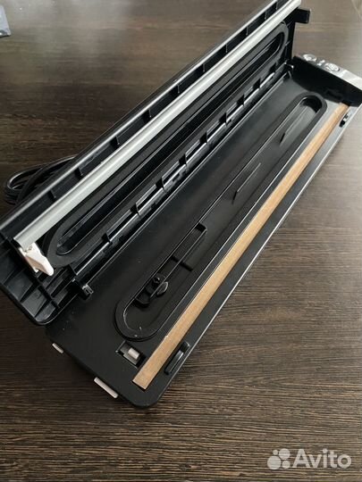 Вакуумный упаковщик yirun pack W100