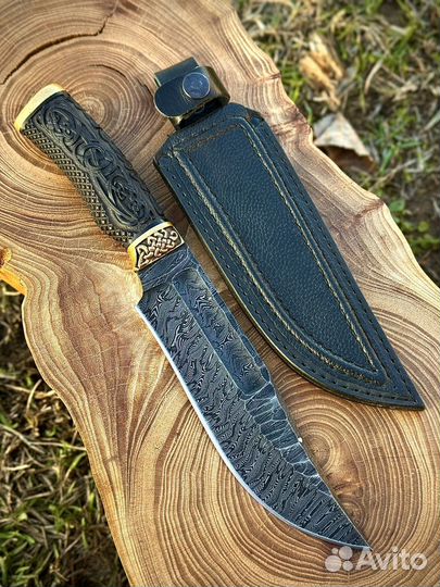 Нож из дамасской стали