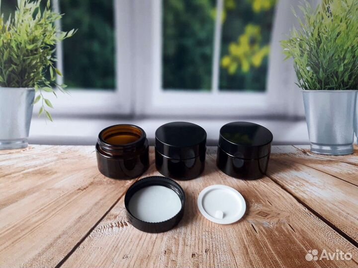 Косметические флаконы для хранения