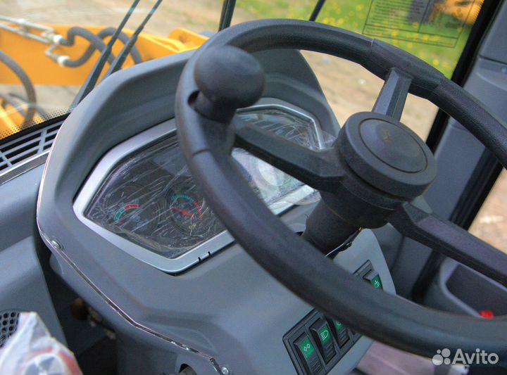 Фронтальный погрузчик LuGong T 928, 2023