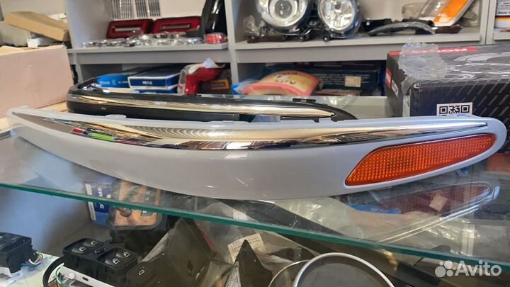 Молдинги на бампер Mercedes-Benz W211