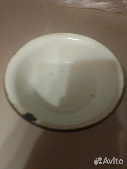 Железная миска