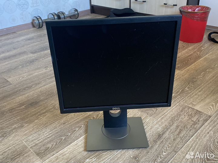 Монитор Dell