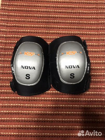 Налакотники хоккейные детские