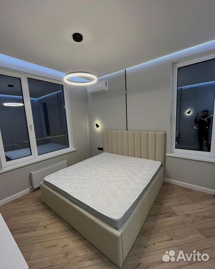 Дизайнерская кровать