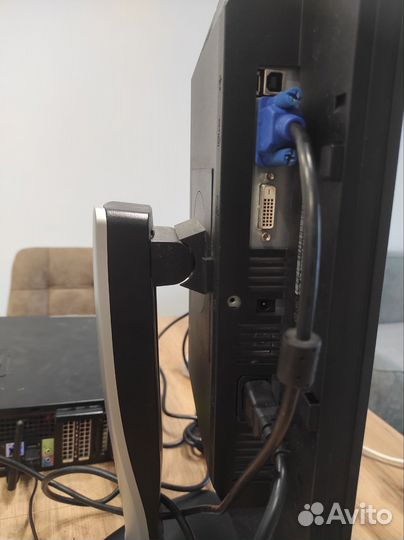 Монитор 20’’ Dell P2011Ht