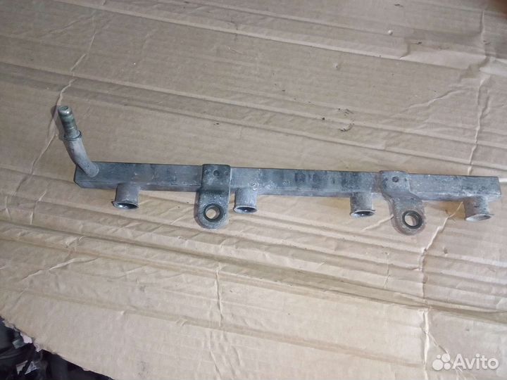 Рампа (рейка) топливная 1.4 Chevrolet Aveo T200