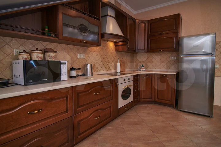 3-к. квартира, 130 м², 5/5 эт.