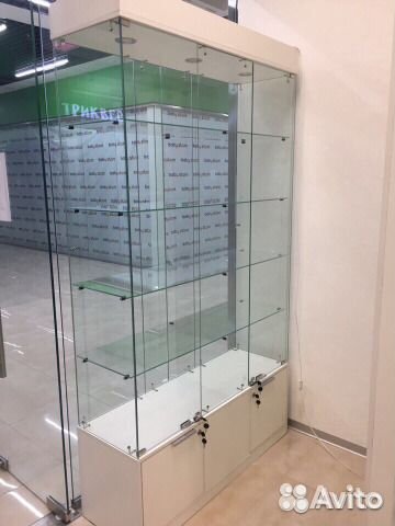 Стеклянная торговая витрина новая