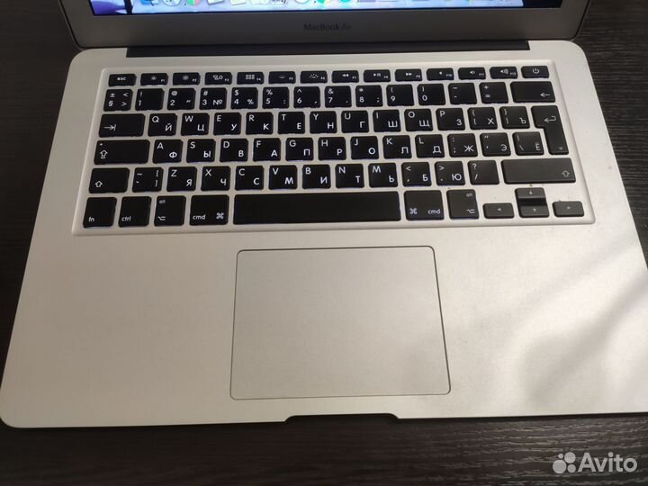Apple macbook air 13 (2014)