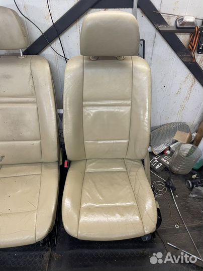 Сидения в коммерческий транспорт