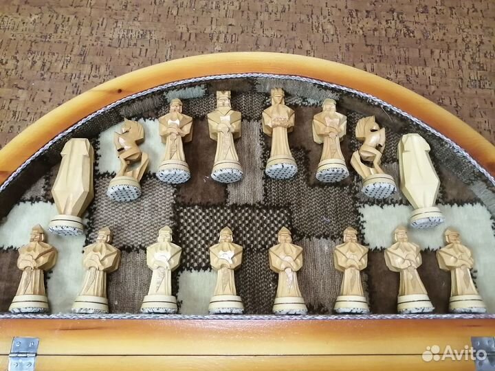 Шахматы резные из дерева, ручная работа