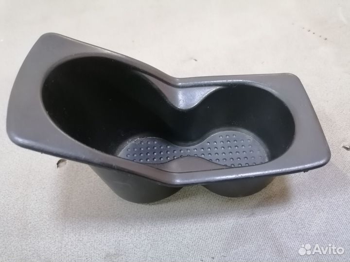 Подстаканник для Mitsubishi Carisma (DA) 1999-2003