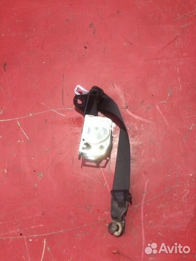 Ремень безопасности задний правый Nissan Almera