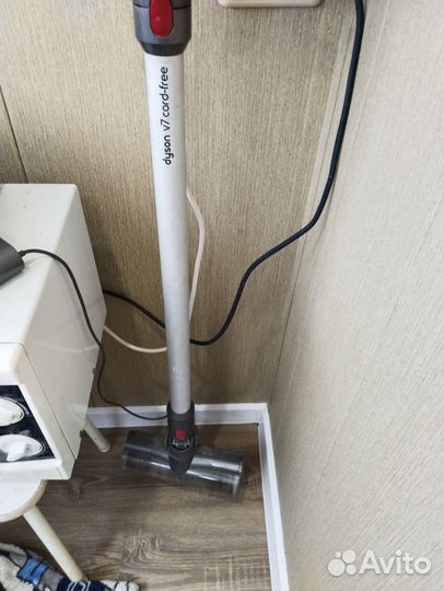 Продам пылесос Dyson