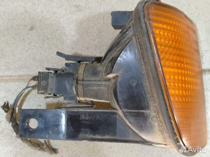 Указатель поворота левый желтый BMW 5-серия E34 19