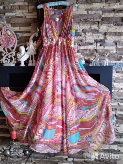 Шикарное платье Италия