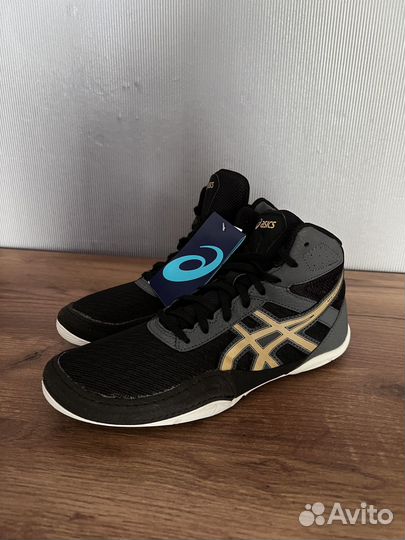 Борцовки Asics