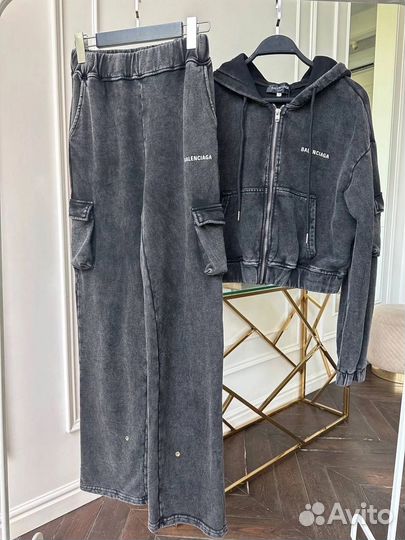 Спортивный костюм balenciaga