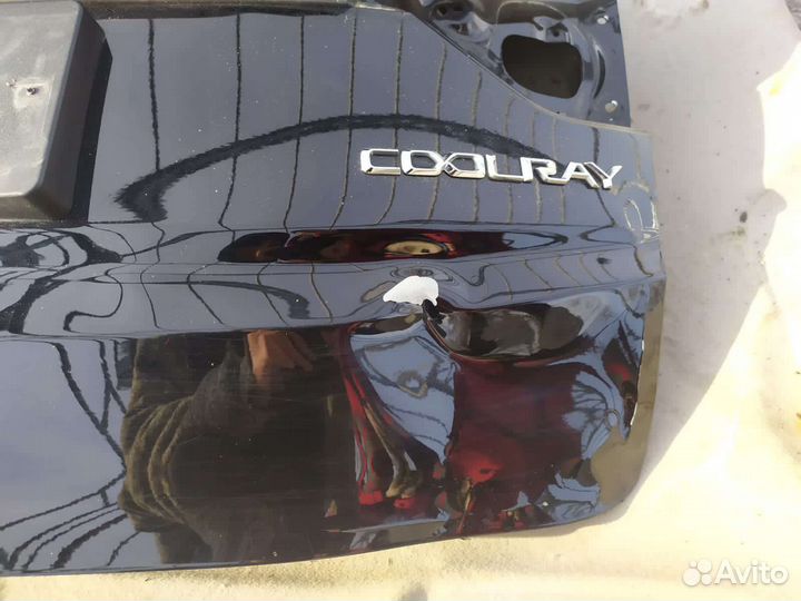 Крышка багажника Geely Coolray SX11 дефект