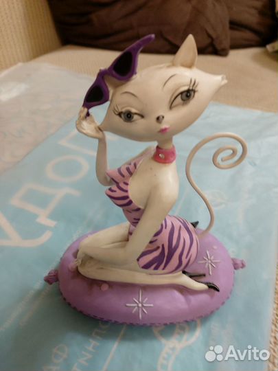 Фигурки и статуэтки, копилки