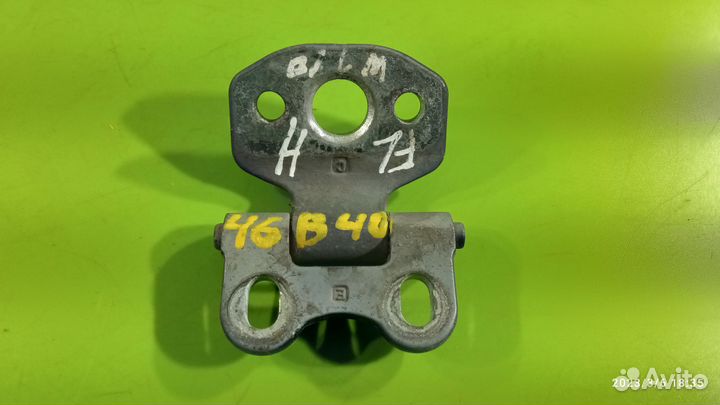 Петля двери для Mercedes-Benz W210