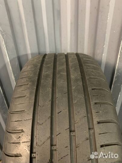 Kumho Ecsta HS51 215/50 R16 95W