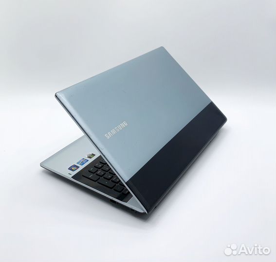 Ноутбук Samsung