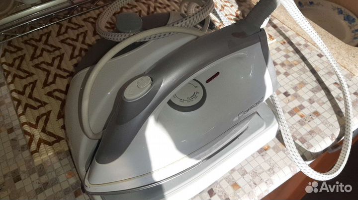 Утюг Парогенератор Clatronic DBS 3162R