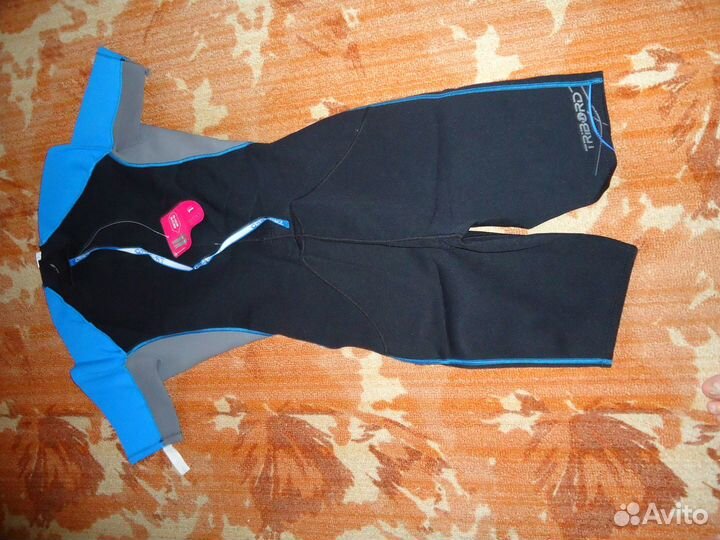 Костюм для плавания и подводной охоты