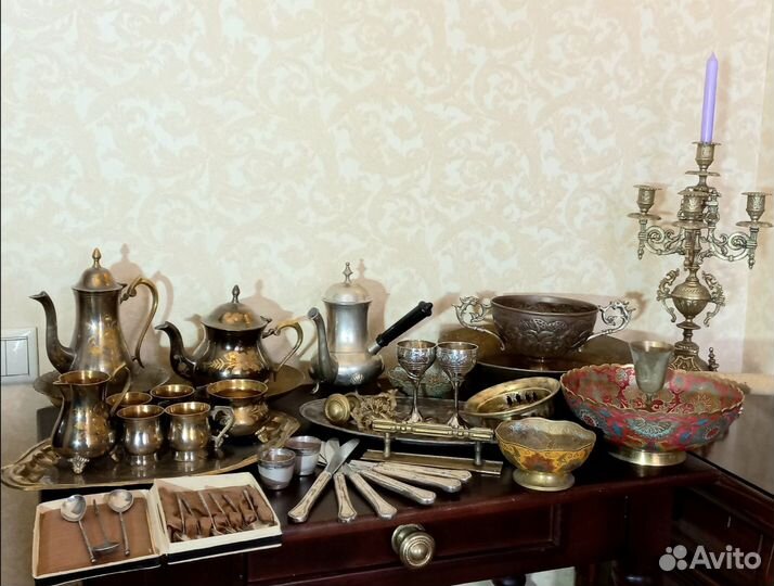 Предметы из бронзы и мельхиора