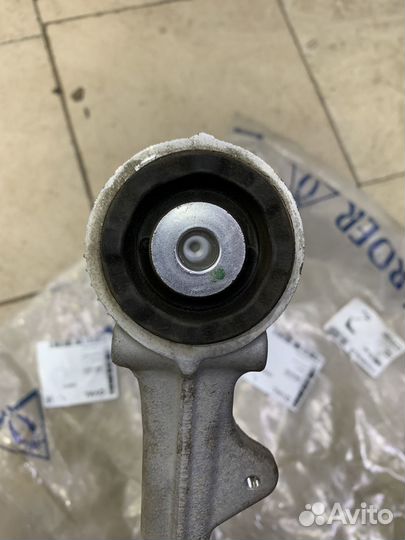 Рычаг передний правый верхний LR Discovery5