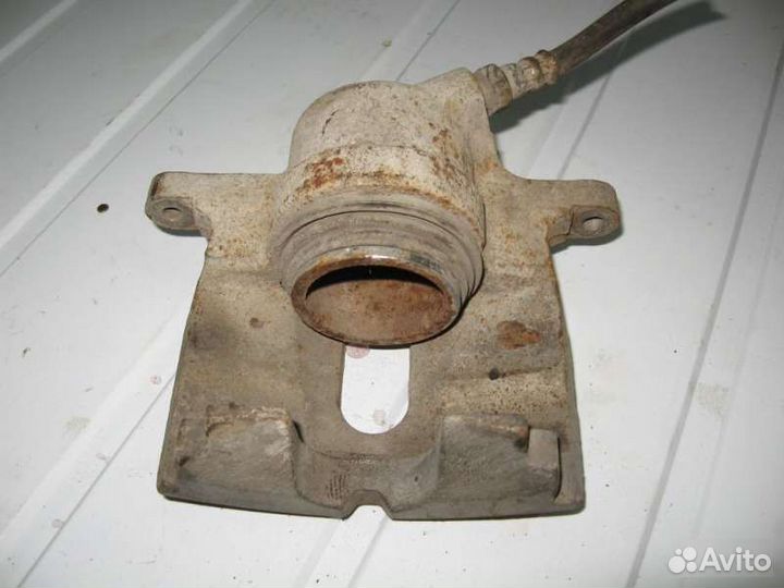 Суппорт передний правый Lifan X60 2011-2015