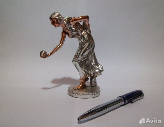 Статуэтки разные