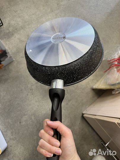 Сковорода 27диаметр