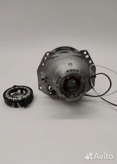 Штатная биксеноновая линза Hella 3R