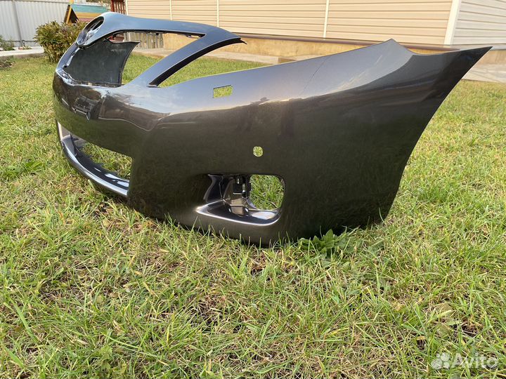 Передний бампер на toyota camry 40