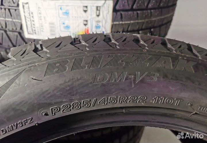 Bridgestone Blizzak DM-V3 285/45 R22 110T