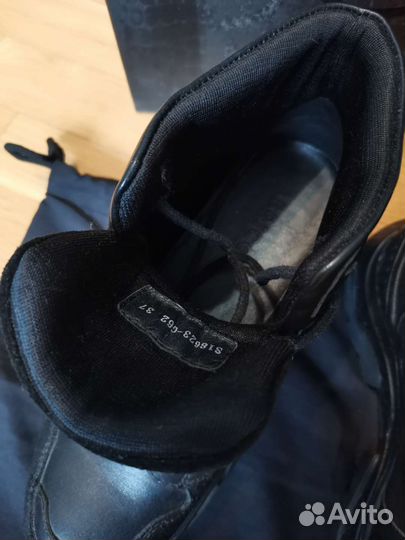 Кроссовки женские 37 размер новые, италия