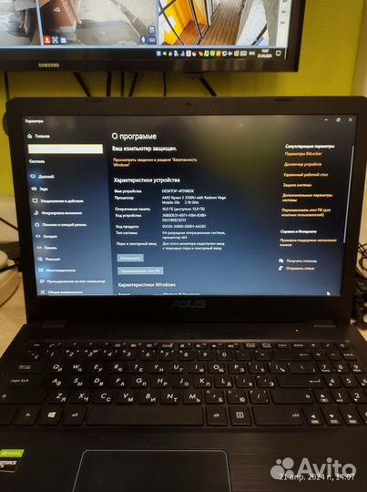 Ноутбук asus M570 DD