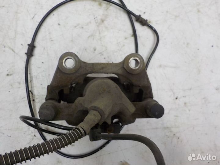 Суппорт тормозной задний правый Mercedes-Benz GLK