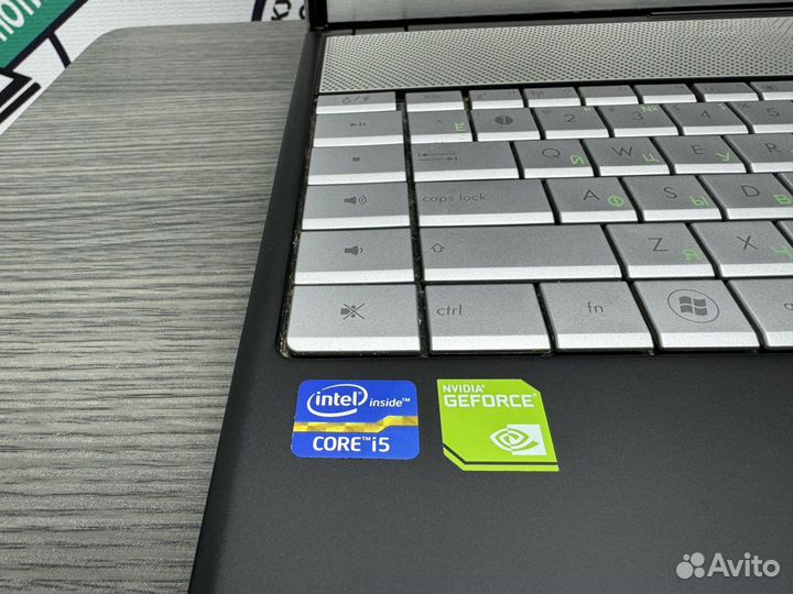 Монстр Asus Core i5(M) 8Gb Geforce GT555 SSD 256