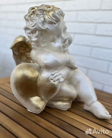 Статуя из гипса Ангелочек с сердечком