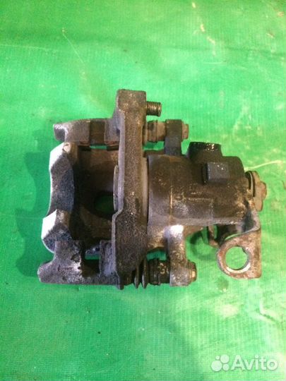 Суппорт задний правый Citroen C4