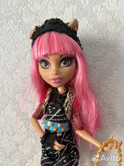 Кукла Монстер Хай Хоулин Вульф